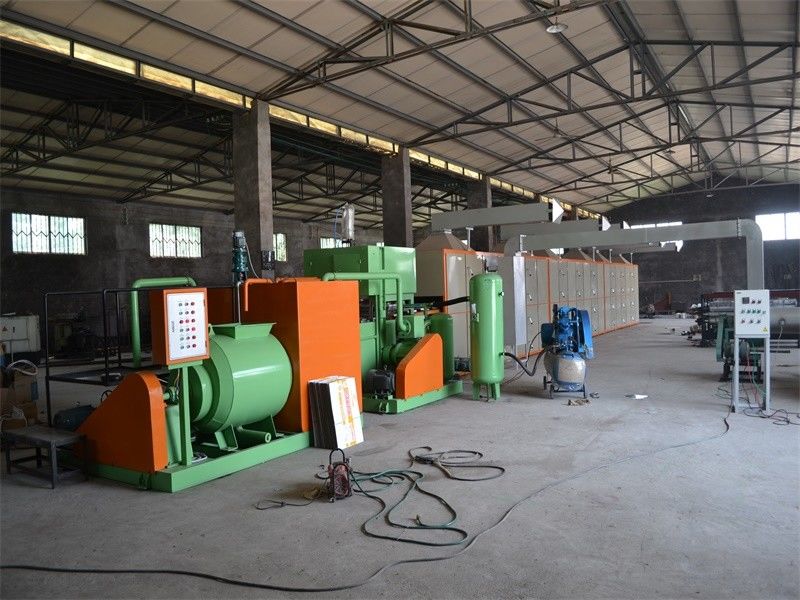2-3 व्यक्तियों के लिए अंडा ट्रे उत्पादन लाइन क्षमता 700pcs/h-6000pcs/h पेपर अंडा ट्रे बनाने की मशीन