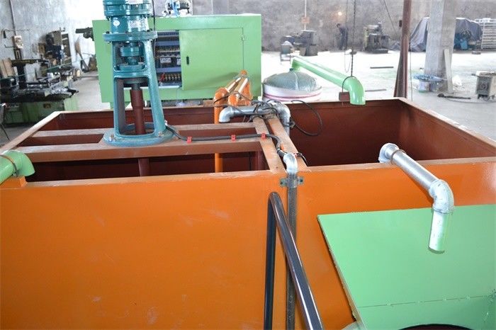 स्वचालित कागज अंडा ट्रे बनाने की मशीन 6 मोल्ड ऊपर और नीचे मोल्डिंग प्रकार